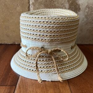 Nordstrom Tan and Cream Striped Hat